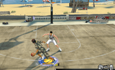 《NBA2KOL》 實(shí)戰(zhàn)技巧之換手鬼步