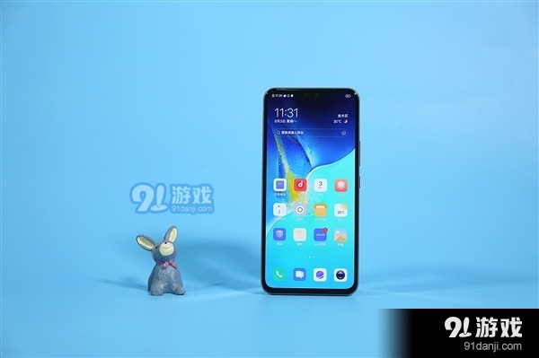 170g最轻薄5G手机 vivo S7月光白开箱图赏