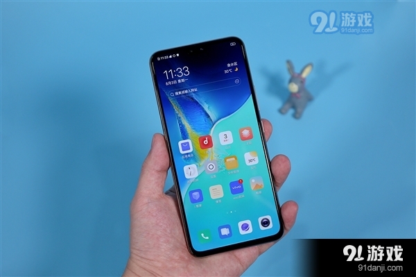 170g最轻薄5G手机 vivo S7月光白开箱图赏