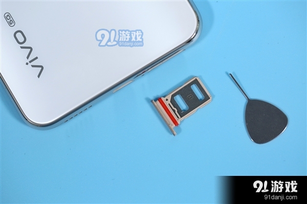 170g最轻薄5G手机 vivo S7月光白开箱图赏